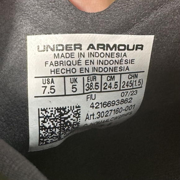 Under Armour Magnetico Elite 3 FG Size 7.5 Women Soccer Cleats Black 3027160-001 - Picture 6 of 6